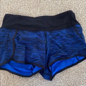 Slightly Worn Lululemon Speed up Shorts 2.5